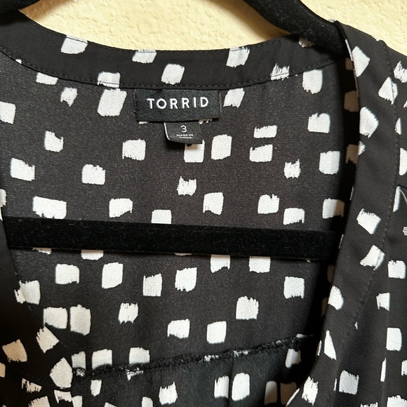 Torrid Black Blouse with White Dots - Picture 2 of 6